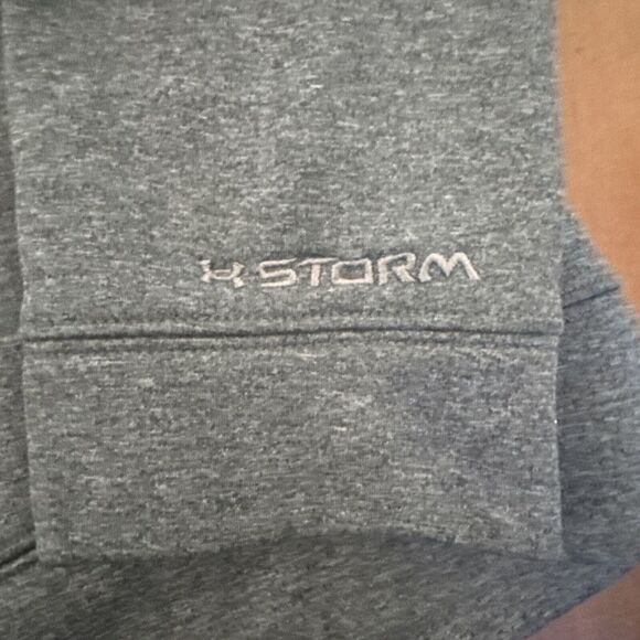 Under Armour Storm Mens Loose Pullover Hoodie Big Logo Size Medium Gray Red - Picture 4 of 8